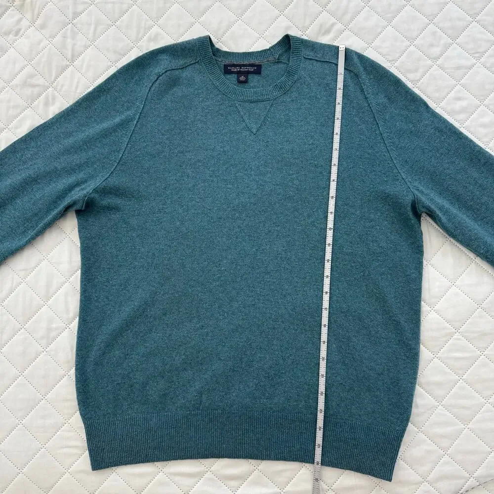Banana Republic Italian Yarn Cashmere Wool Sweater Men’s M Teal Crew Neck Knit